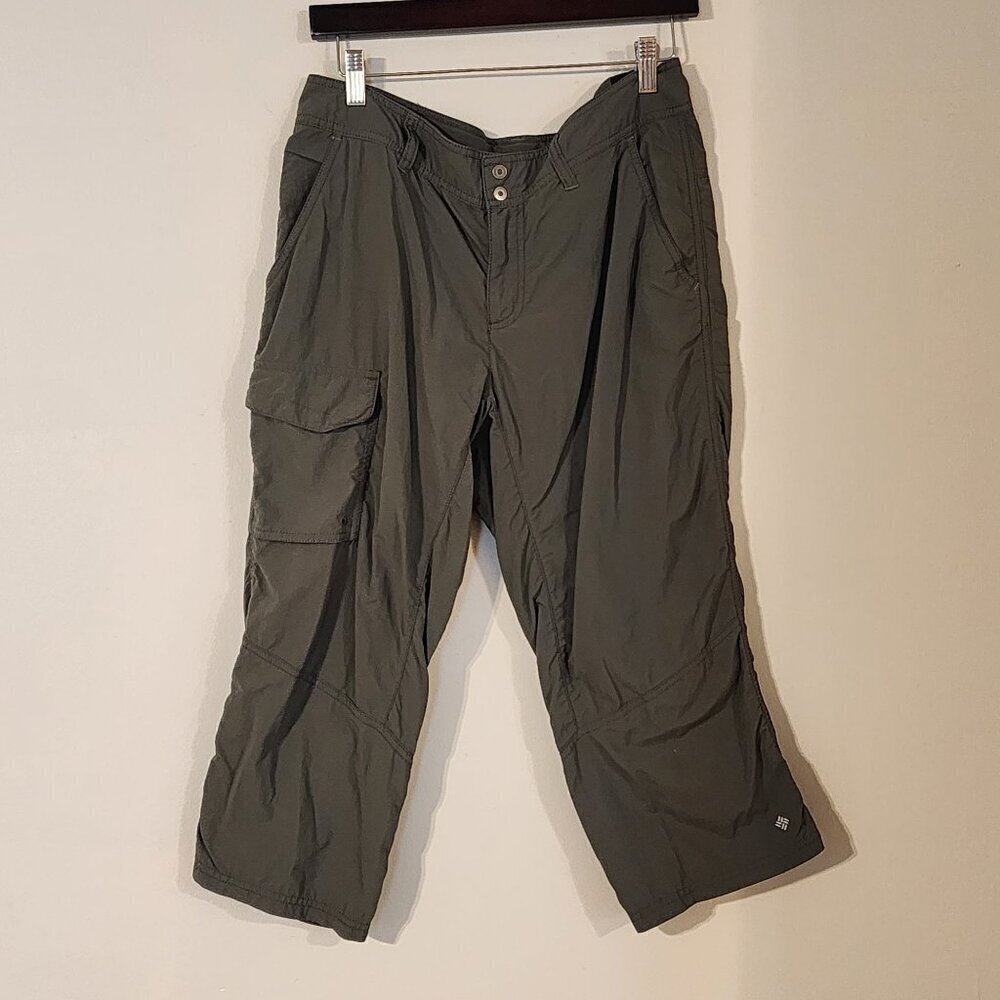 Columbia sz 10 Olive Green Capri Cargo Pants Lightweight Nylon Omni Shade